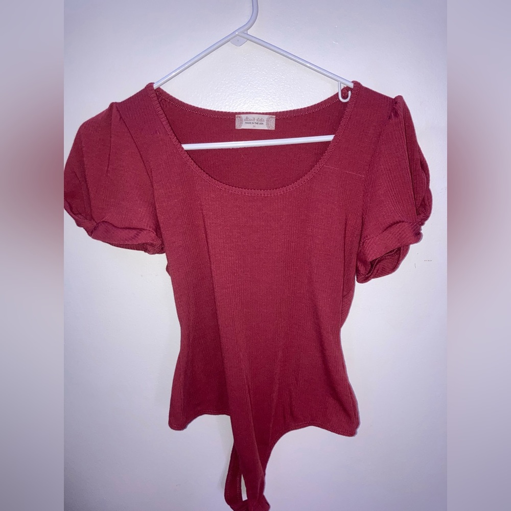 Cute ruffled sleeved bodysuit